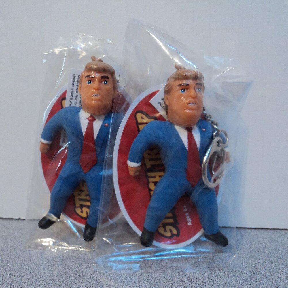 2pc New Donald Trump "Stretch the Truth" Key Chain President Collectible Sealed
